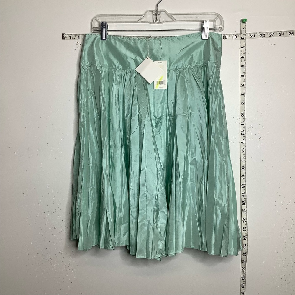 Banana Republic Green A-Line Pleated Skirt